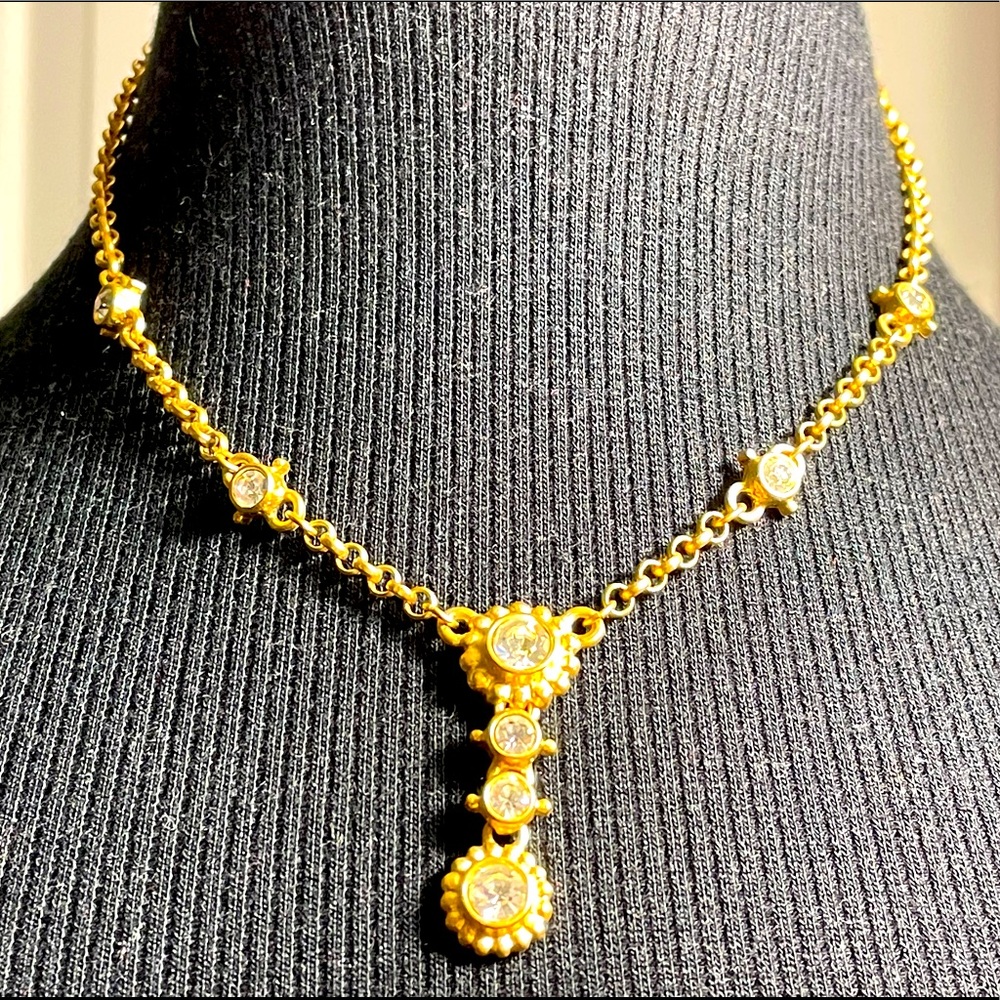 🌟 Monet women’s golden necklace